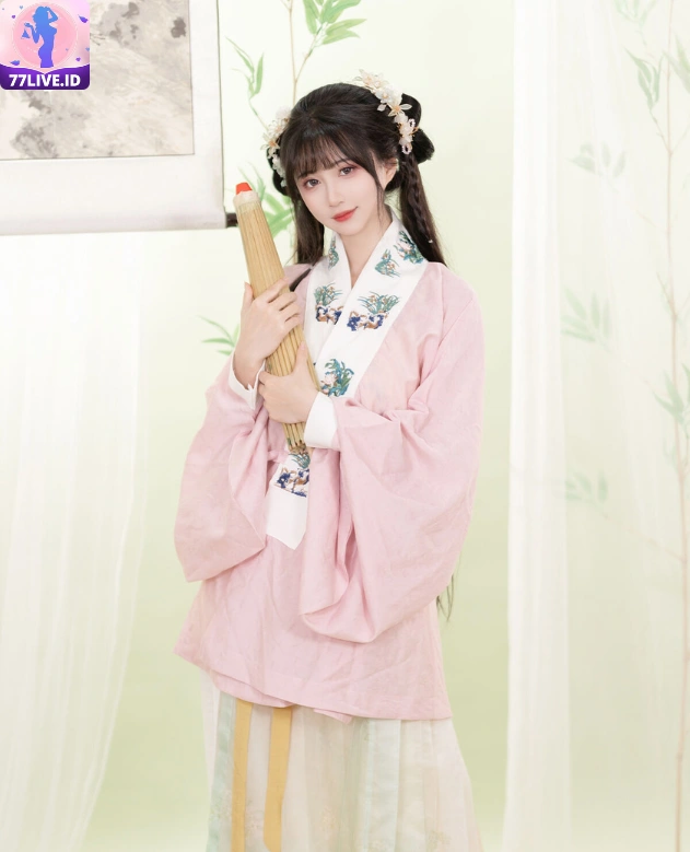 Qi Luo Sheng De Xiao Su Su -hot51.live