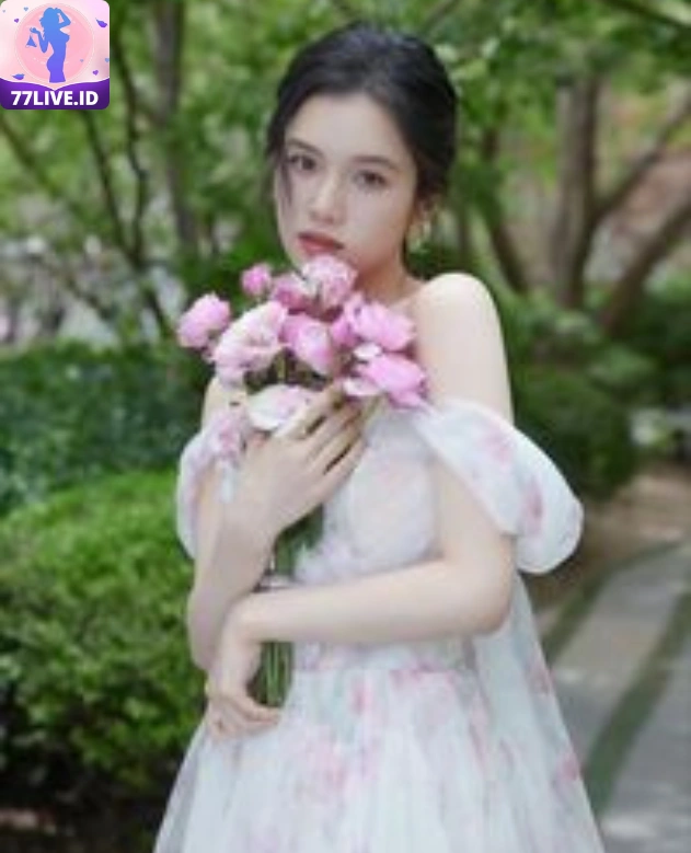 TRƯƠNG TỊNH NGHI -hot51.live
