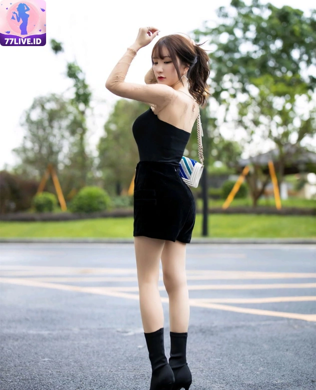 Zhou Yu Xi -hot51.live