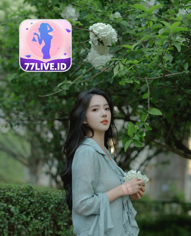 Emma Collins-77LIVE.ID