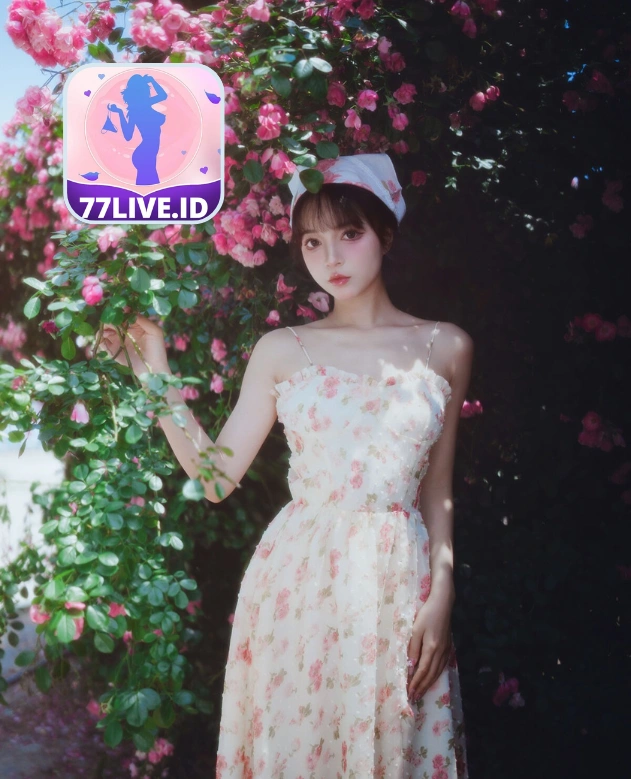 Emma Gardner-77LIVE.ID