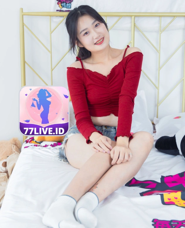 Lillian Foster-77LIVE.ID