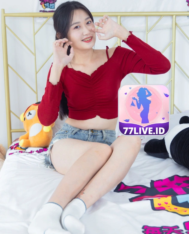 Lillian Foster-77LIVE.ID