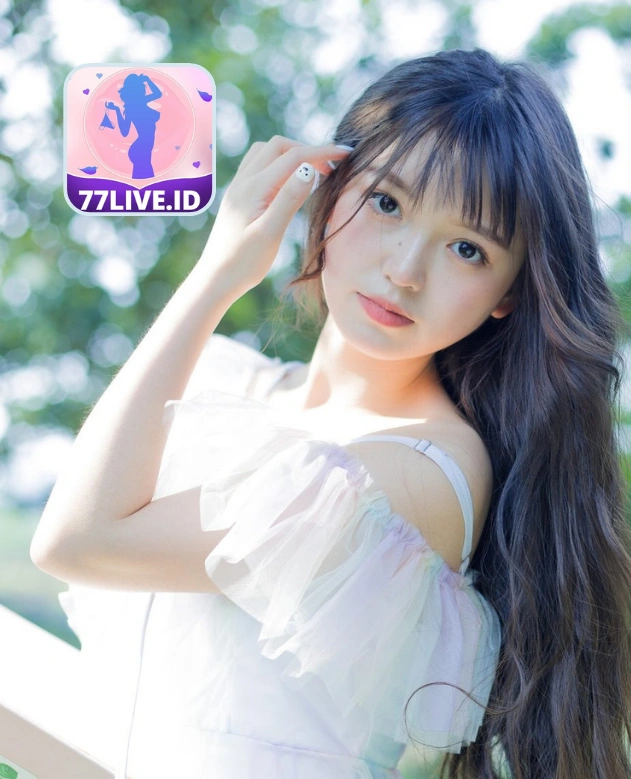 Whitney Grant -77LIVE.ID