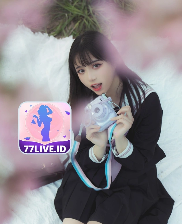 Emma Davis-77LIVE.ID