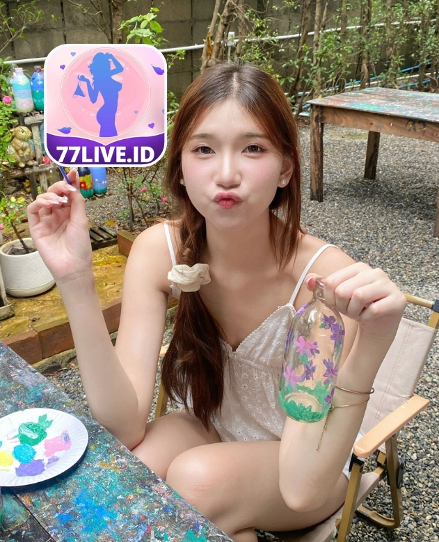 Quinn Lewis-77LIVE.ID